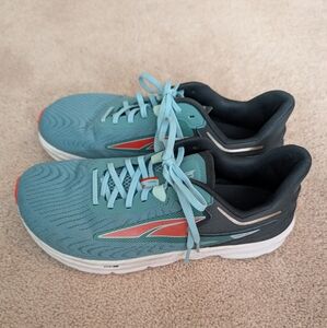 Altra Torin 6 Shoes, Size 9.5